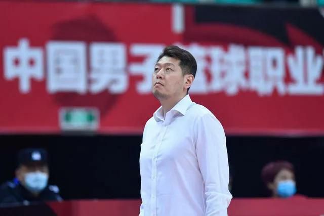 亚洲一线二线三线品牌精华液久久久